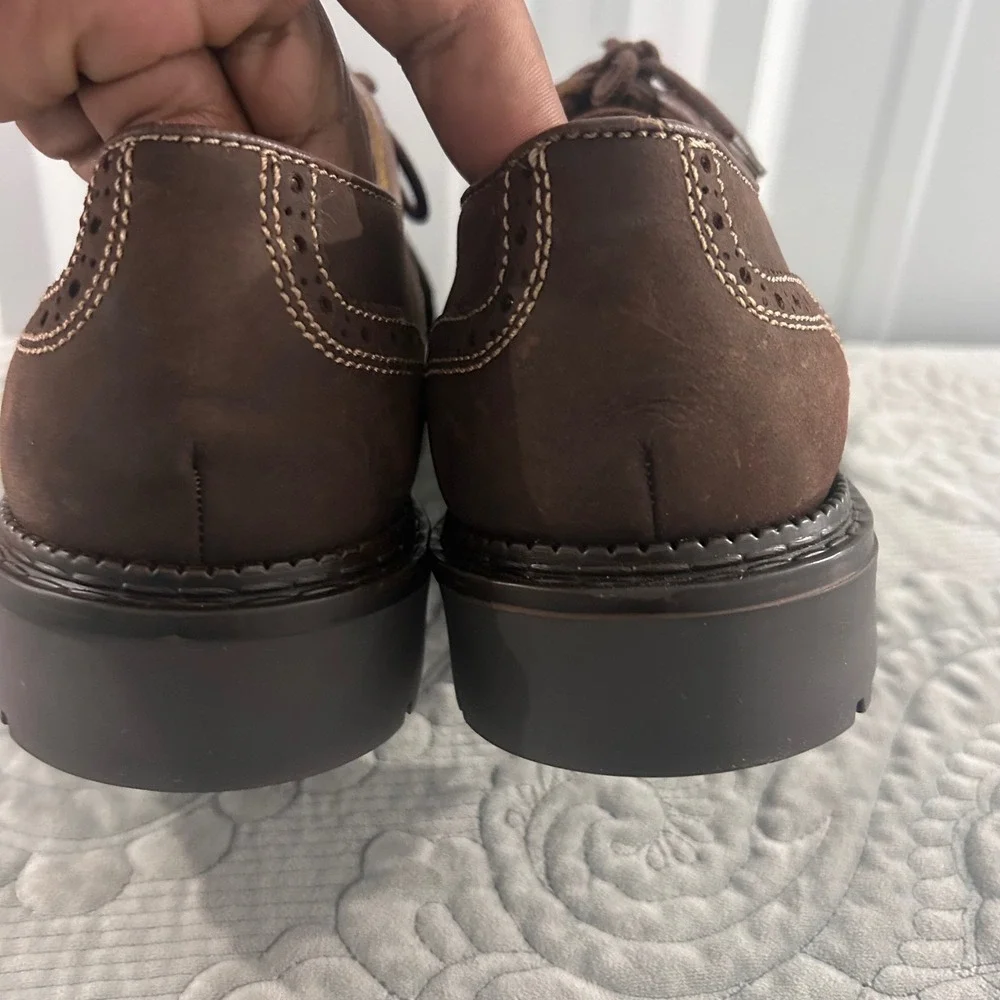 Arizona Mens Brown Wingtip Brogue Lug Sole Oxford Shoes Contrast Stitch Sz 12